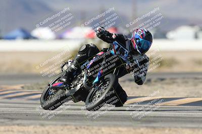 media/Dec-07-2025-CVMA (Sun) [[3e7d2de5dc]]/Race 7-Formula Lightweight Twins Shootout/